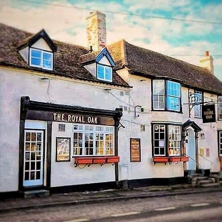 The Royal Oak Hotel Bredon Luaran gambar